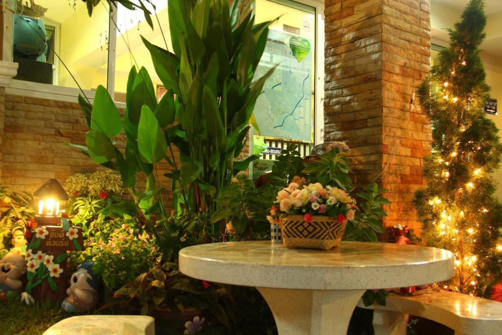 Nan Thara Place Exterior photo