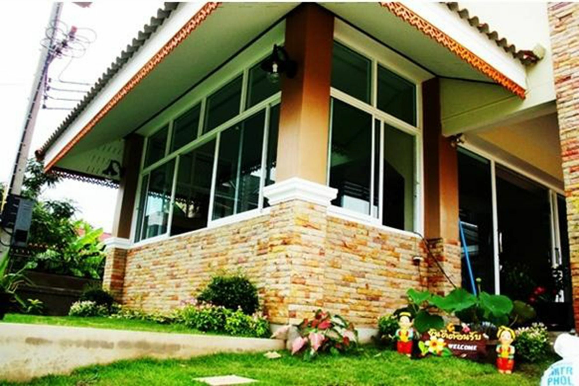 Nan Thara Place Exterior photo