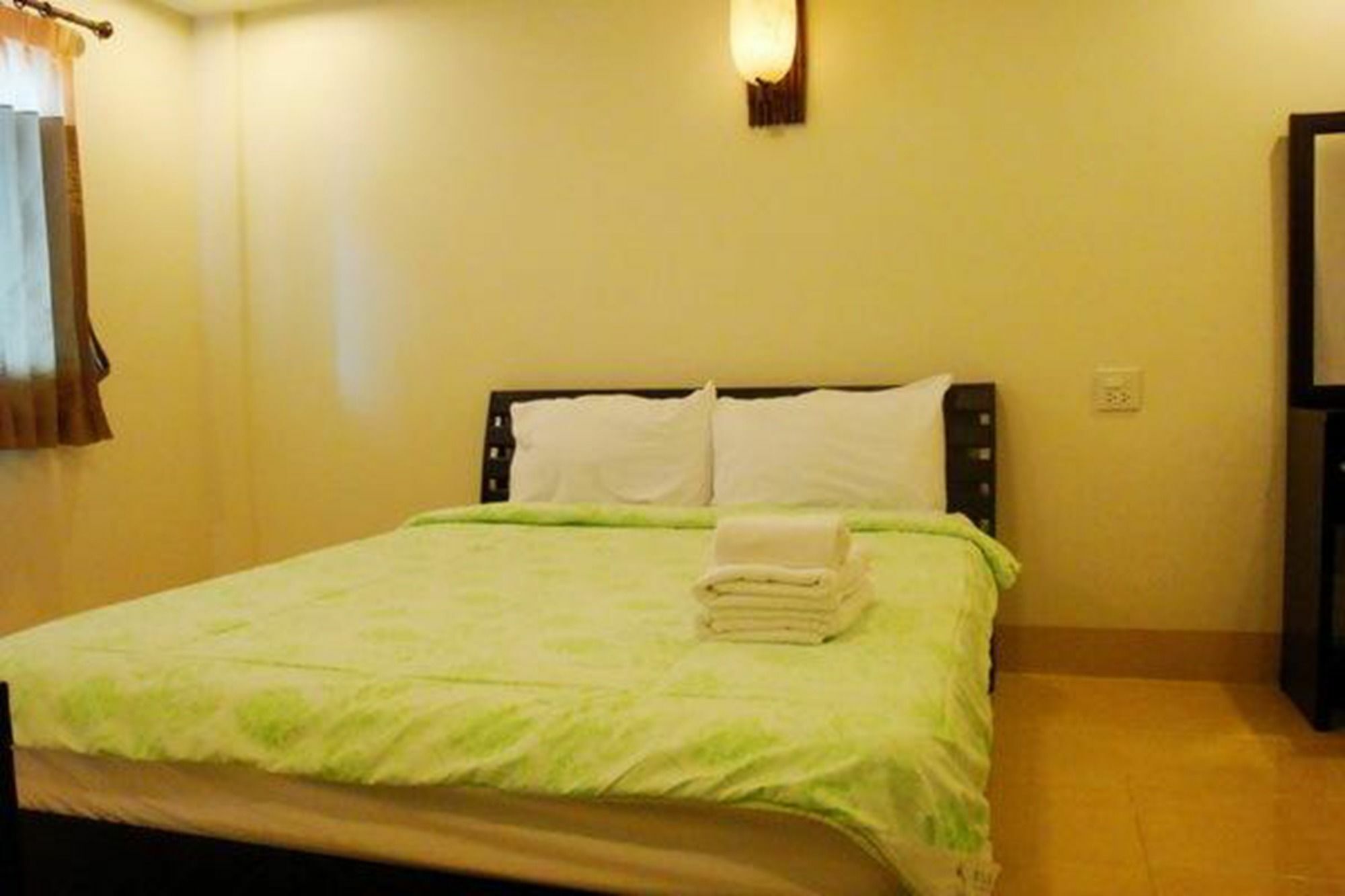 Nan Thara Place Exterior photo